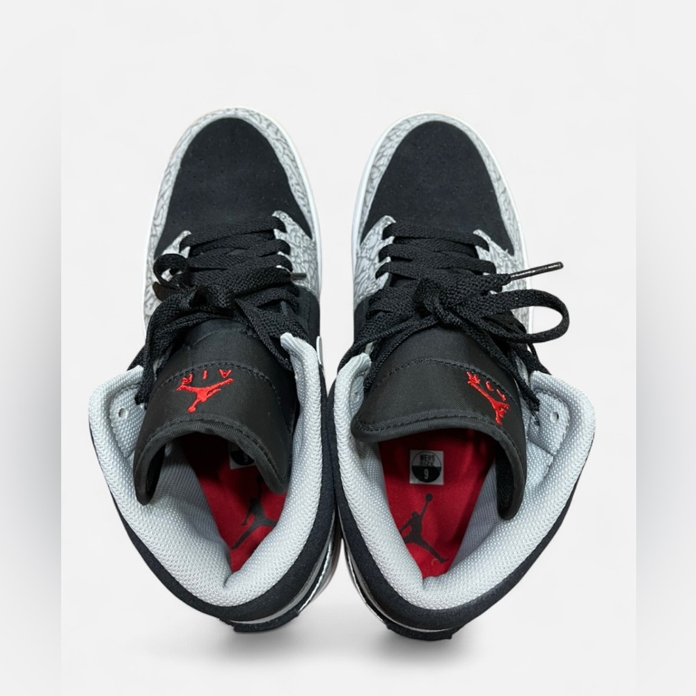 Jordan Black and White Sneakers - Picture 5 of 6
